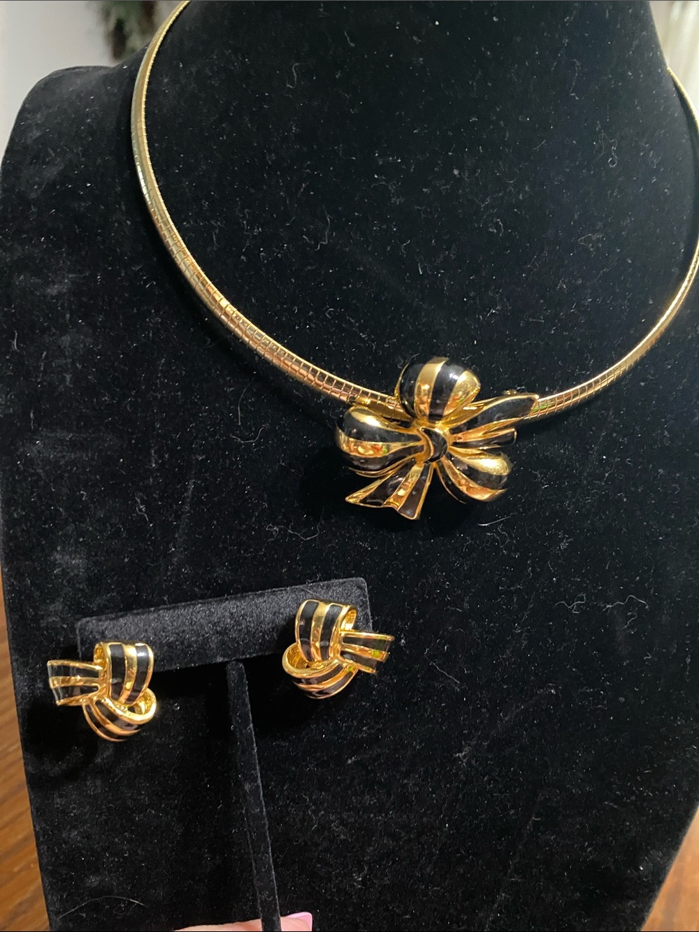 Joan Rivers Gold and Black Ribbon Bow Collar Necklace with Knot Earrings